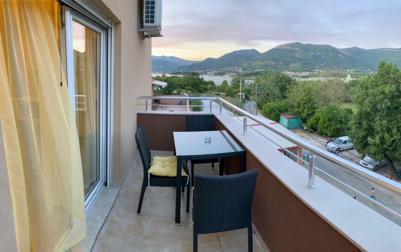 Apartmani Gaga Tivat Eksteriør bilde