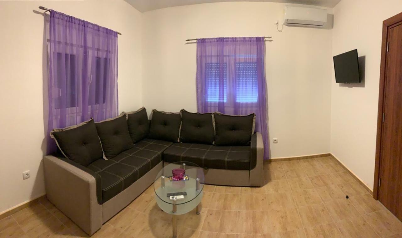Apartmani Gaga Tivat Eksteriør bilde