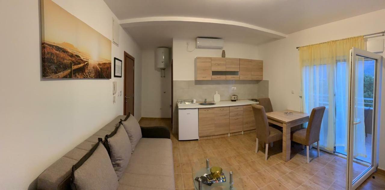 Apartmani Gaga Tivat Eksteriør bilde